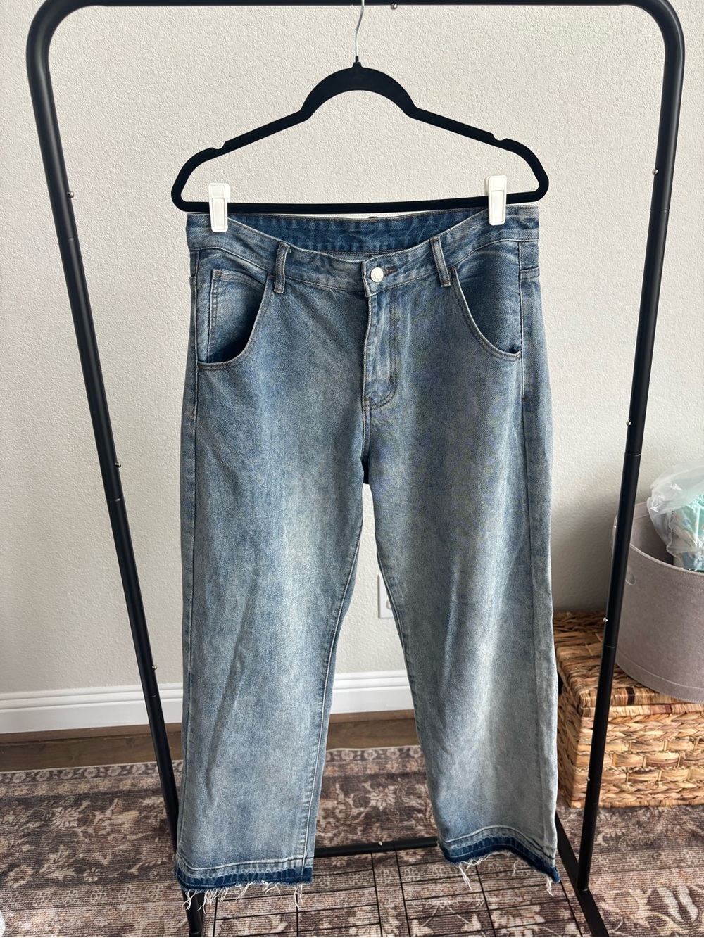 SHEIN Light Blue Washed Relaxed Jeans